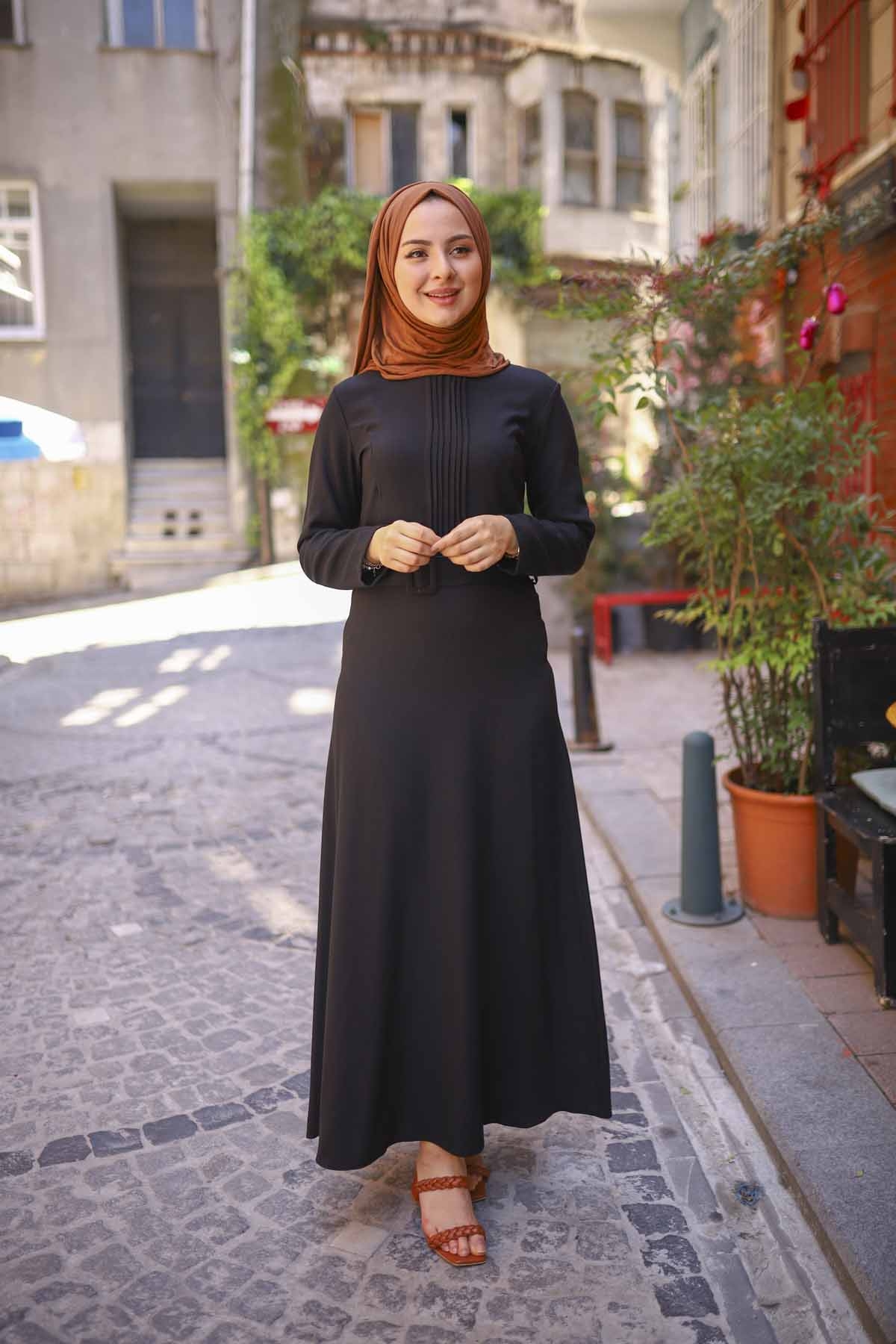 Nervürlü Kemerli Elbise - Siyah