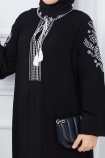C Yaka Etek Ucu Püsküllü Viskon Elbise 135 - Siyaha Beyaz