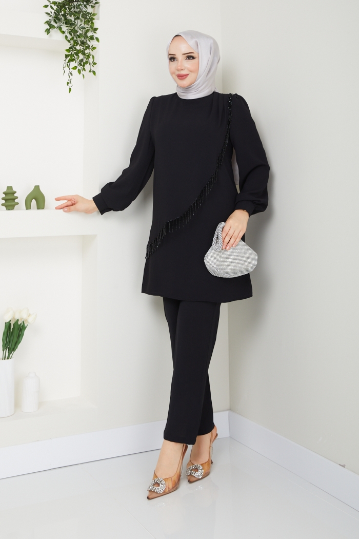 Nurdan Takım - Siyah