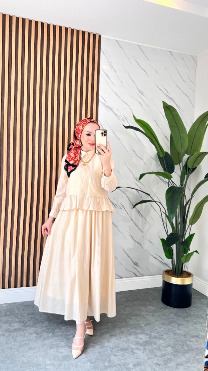 İlkim Takım - Krem