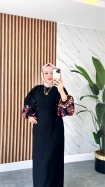 Kolu Nakışlı Hadise Elbise